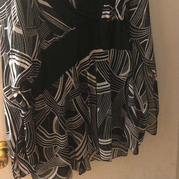 Casual/Dress blouse - Picture 2 of 2